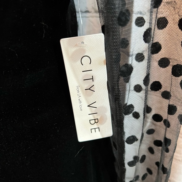 City Vibe NWT Black Velvet Mini Dress with V-Neck and illusion top.  Size L - Picture 6 of 7